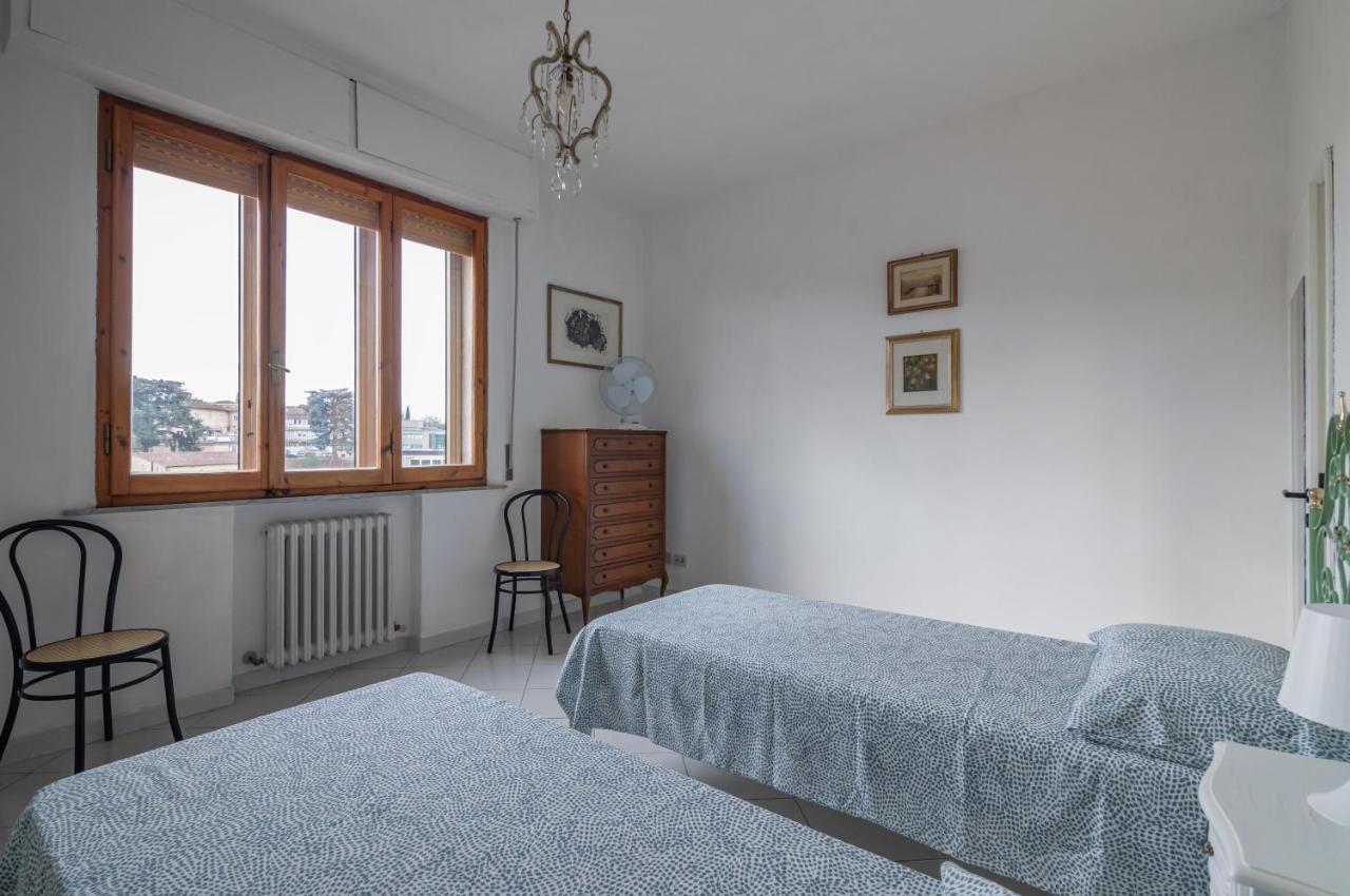 شقة Comfy Flat Steps Away From Siena Station! المظهر الخارجي الصورة